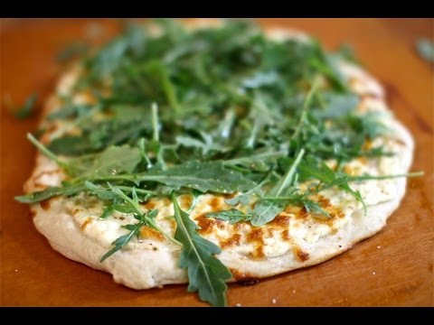 Ricotta &amp; Arugula Pizza