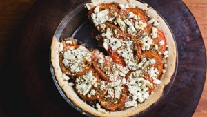 tomato, onion, and goat cheese pie - the sam livecast